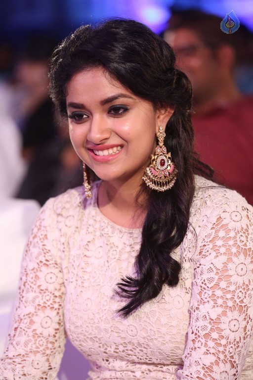 Keerthi Suresh at Rail Audio Launch - 15 / 21 photos