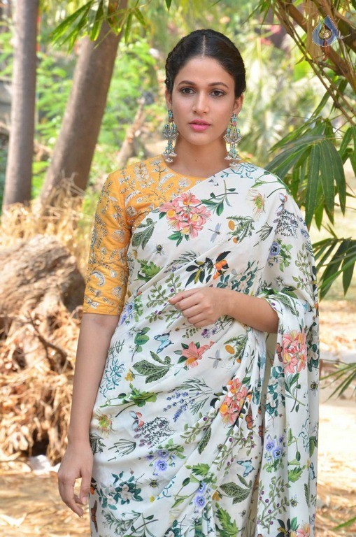 Lavanya Tripathi at Maayavan Tamil Film Audio Launch - 9 / 38 photos