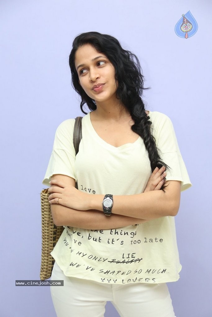 Lavanya Tripathi New Pics - 18 / 66 photos