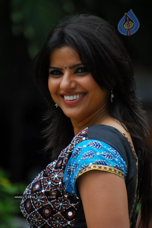 <b>Madhu Sharma</b> New Stills - 2 / 31 photos - madhu_sharma_new_stills_002