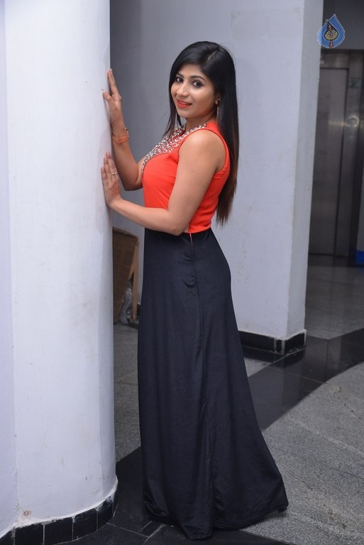 Madhulagna Das New Pics - 2 / 28 photos