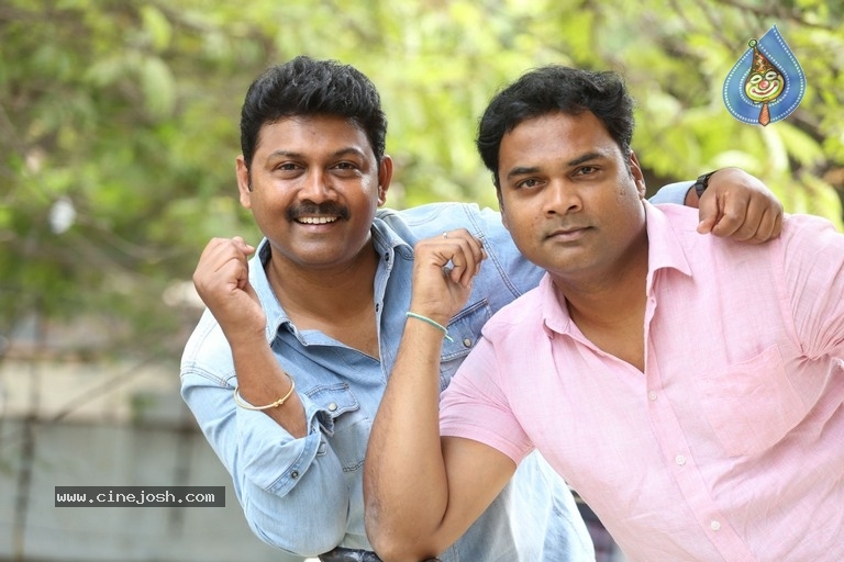 Madhunadan and Praveen Interview Photos - 14 / 21 photos