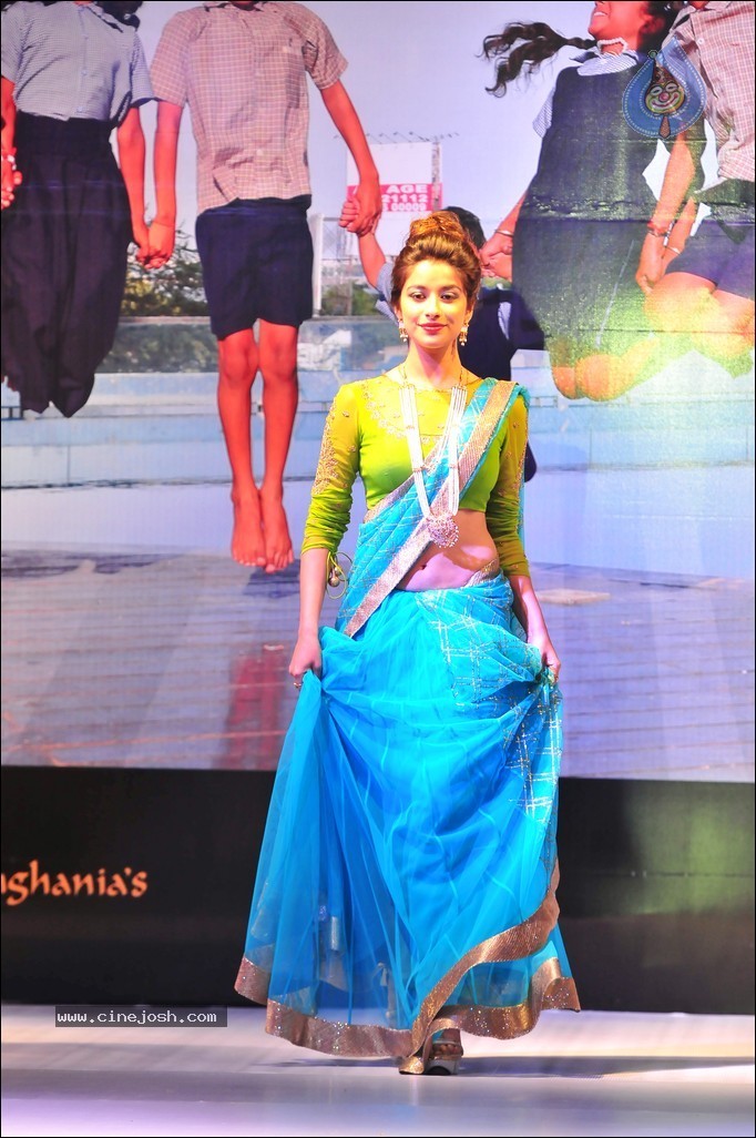 Madhurima Ramp Walk Photos - 16 / 30 photos