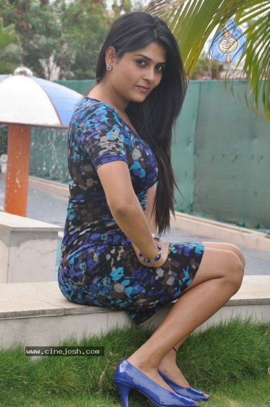 Manjulika Latest Stills - 15 / 96 photos