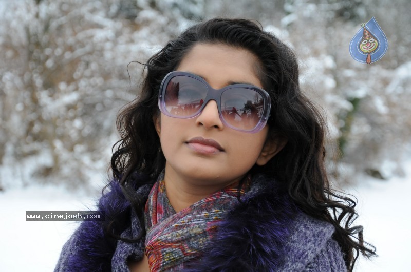Meera Jasmine Stills - Alladista Movie - 2 / 10 photos
