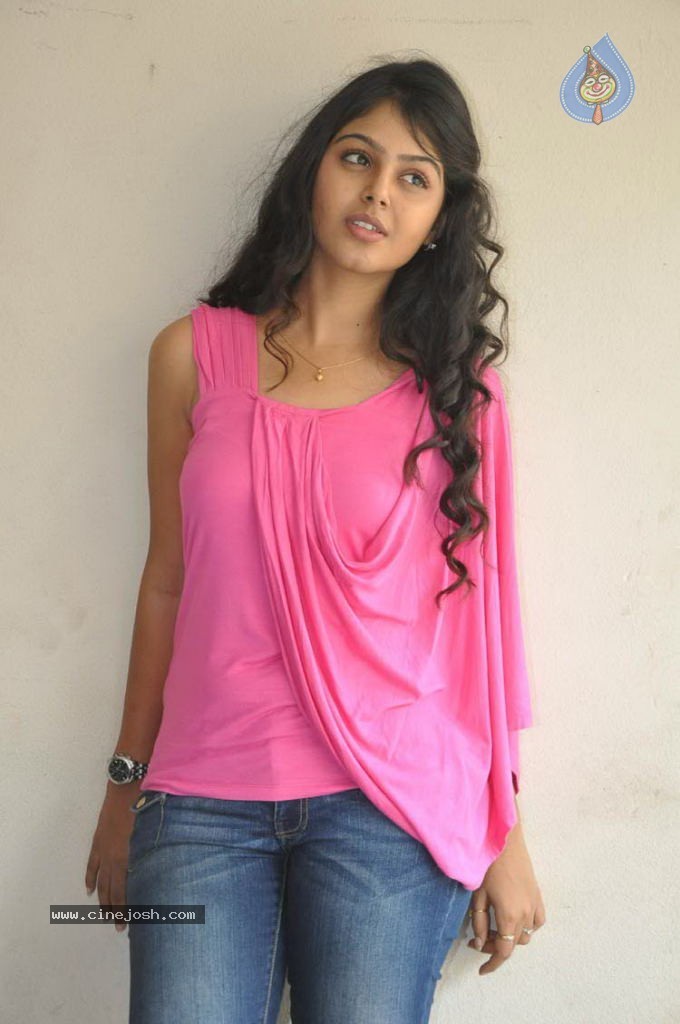 Monal Gajjar Latest Stills - 11 / 67 photos