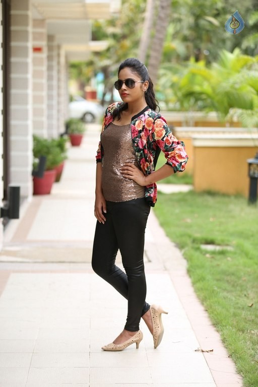 Nandita Swetha New Photos - 5 / 5 photos