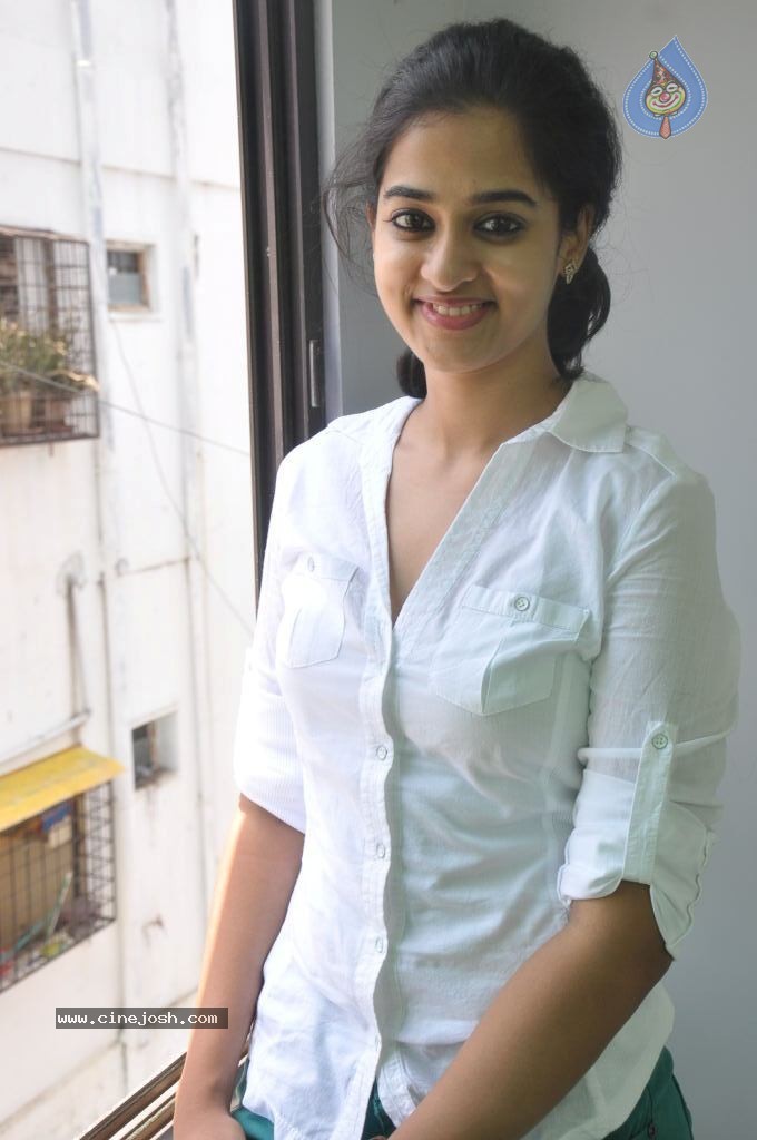 Nanditha New Stills - 13 / 56 photos