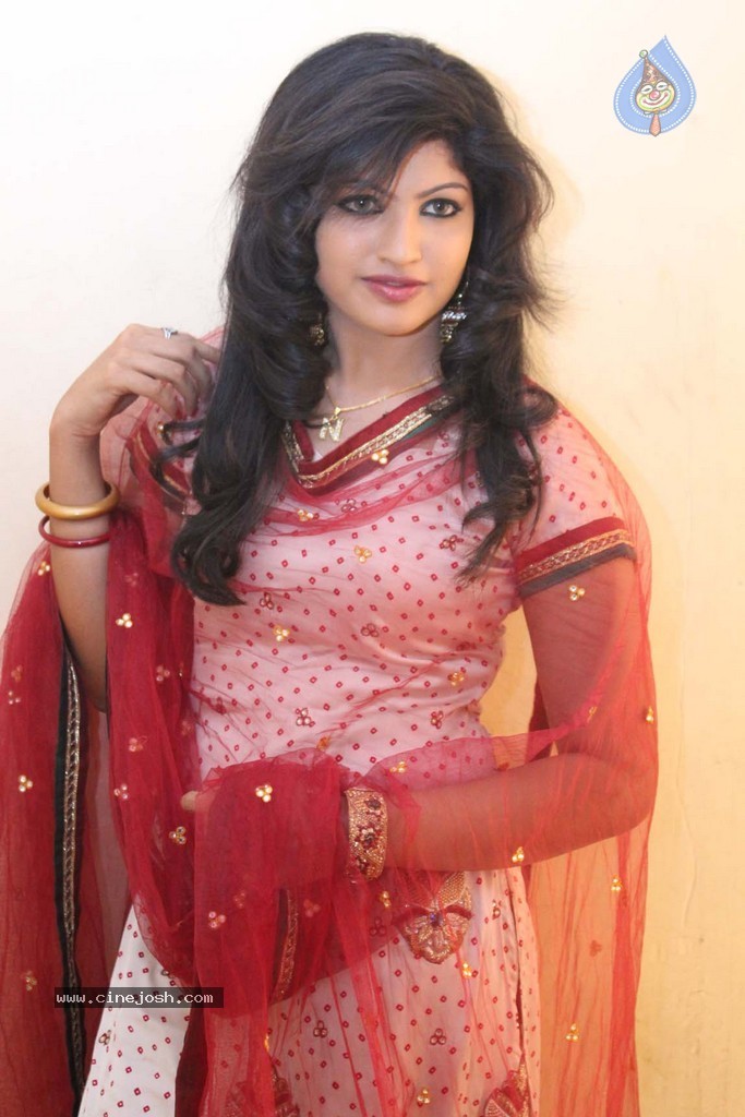 Nayana New Photos - 11 / 20 photos