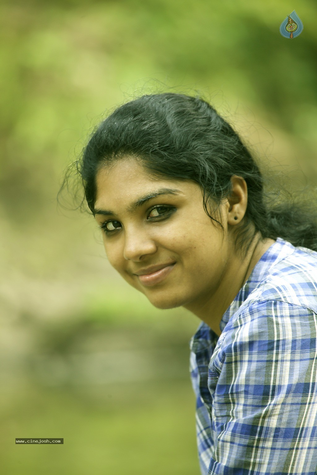 Neethu K Jose Photo Shoot - 15 / 40 photos