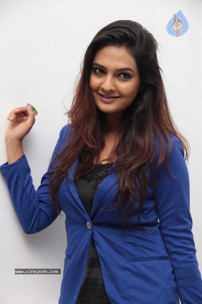 Neha Deshpande New Photos - 14 / 62 photos