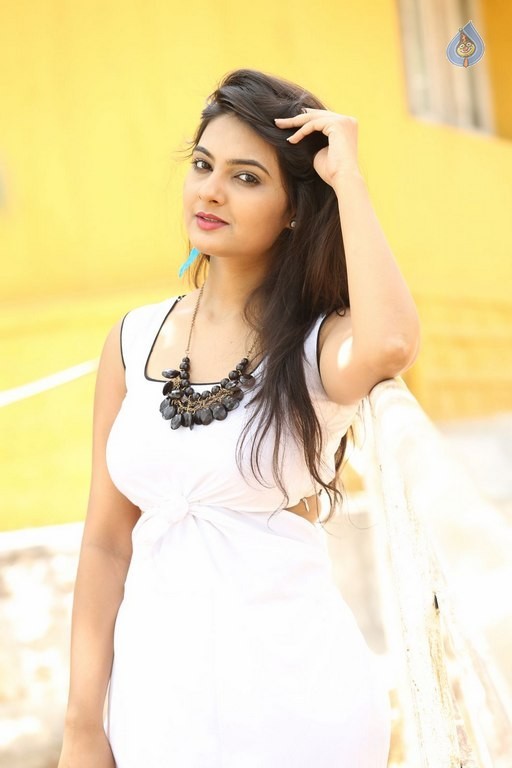 Neha Deshpande New Photos - 6 / 37 photos