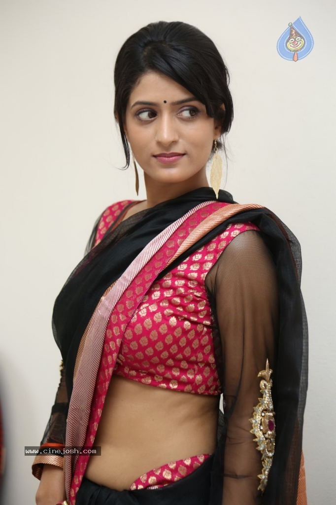 Nidhi Nautiyal New Stills - 4 / 131 photos