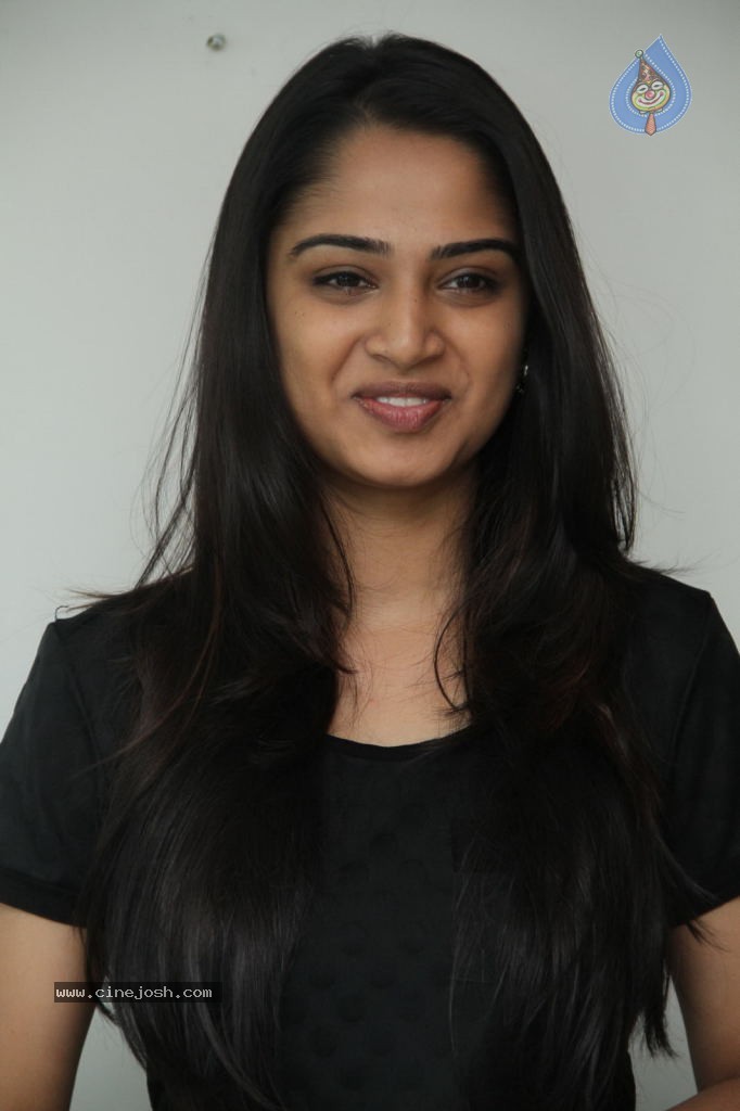 Nikitha Anil New Photos - 11 / 54 photos