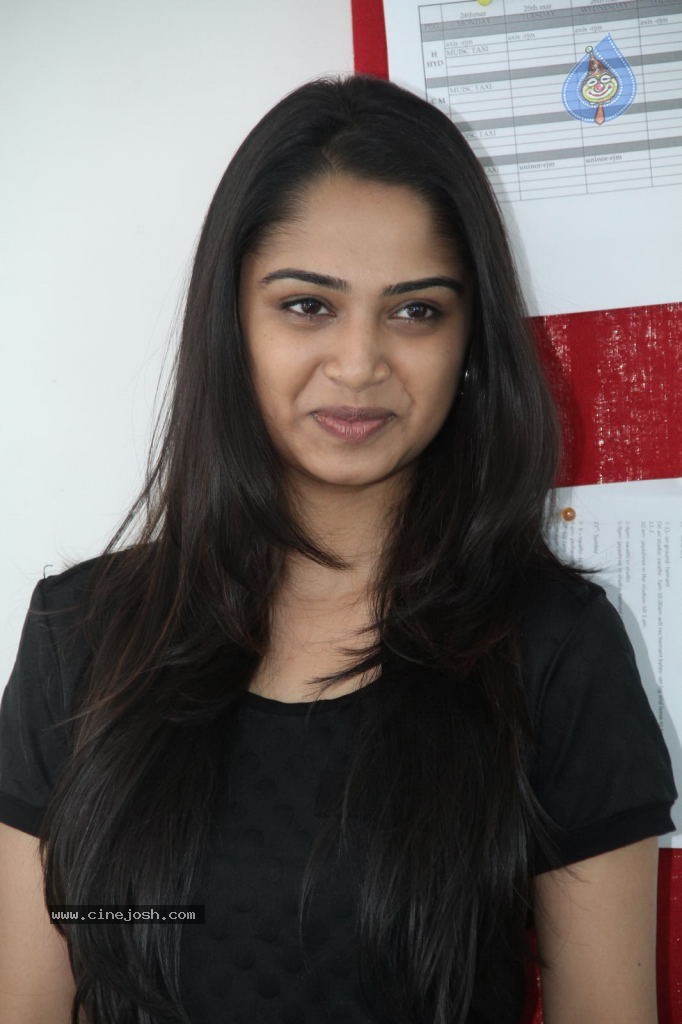 Nikitha Anil New Photos - 13 / 54 photos