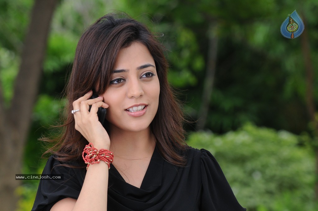 Nisha Agarwal New Gallery - 21 / 60 photos