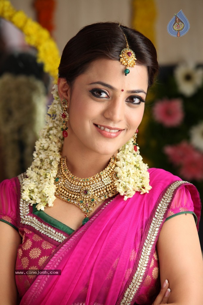 Nisha Agarwal New Photos - 2 / 151 photos