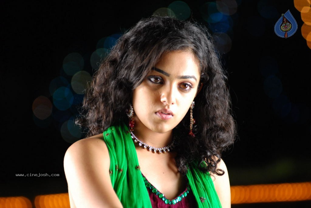 Nithya Menon New Gallery - 6 / 39 photos