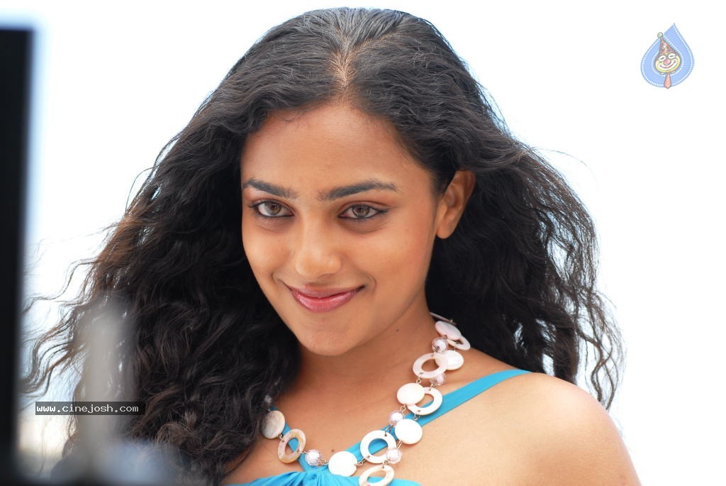 Nithya Menon New Gallery - 22 / 39 photos