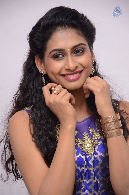 Nitya Naresh Latest Pics - 17 / 35 photos