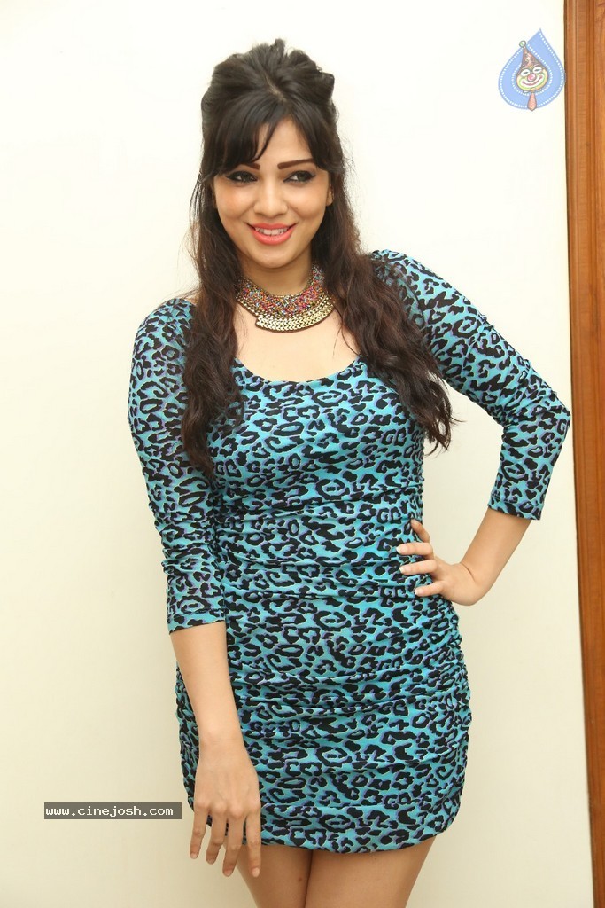 Parinidhi New Photos - 5 / 107 photos