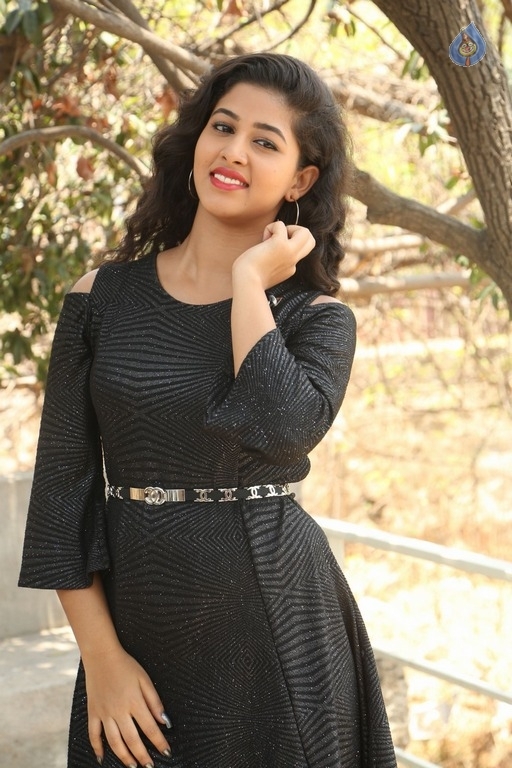 Pavani Latest Gallery - 12 / 32 photos