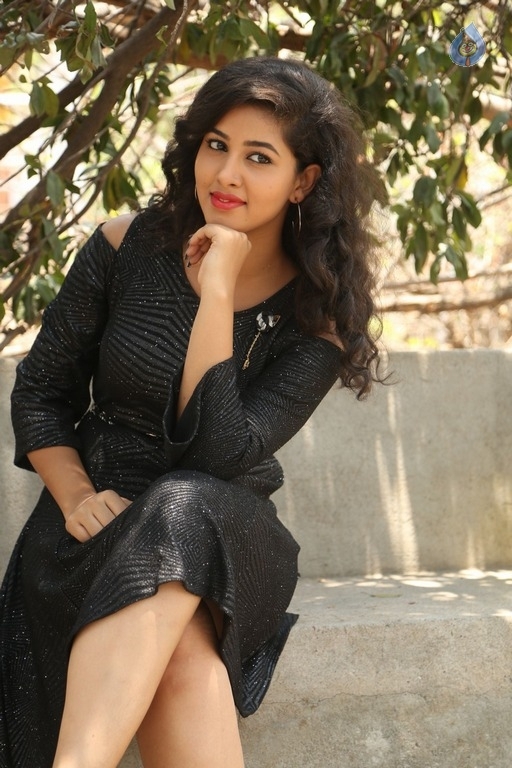 Pavani Latest Gallery - 16 / 32 photos