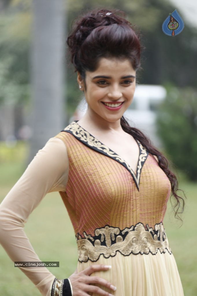 Piaa Bajpai New Stills - 1 / 63 photos