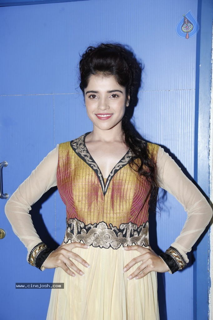 Piaa Bajpai New Stills - 5 / 63 photos