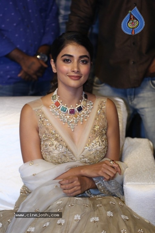 Pooja Hegde at Maharshi Pre Release Event  - 17 / 26 photos