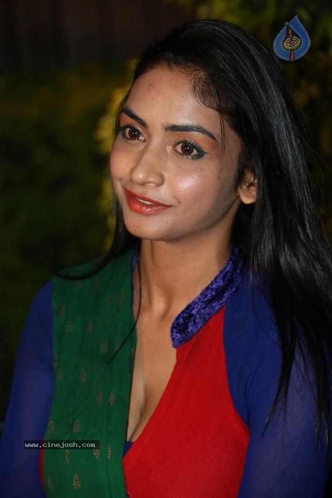 Pooja Sri New Gallery - 14 / 144 photos