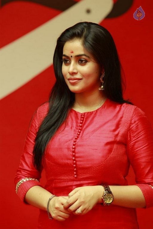 Poorna Latest Photos - 20 / 21 photos