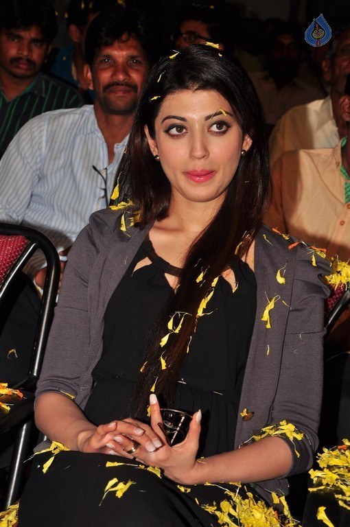 Pranitha at Dynamite Pre Release Promotion - 7 / 34 photos