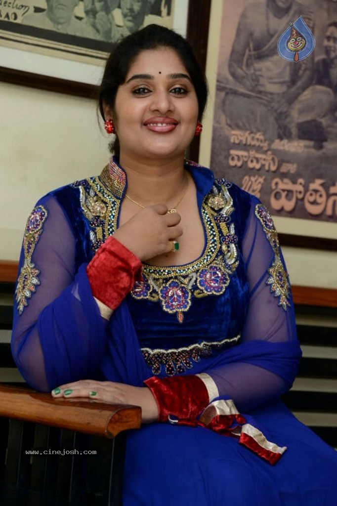 Priya Stills - 7 / 62 photos