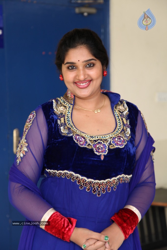 Priya Stills - 12 / 62 photos