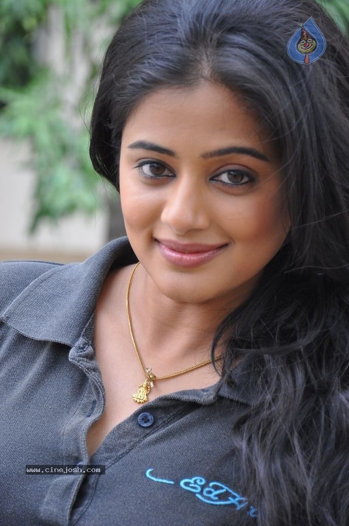 Priyamani Latest Stills - 13 / 89 photos