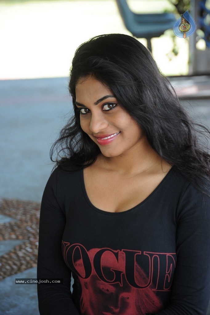 Priyanka Gugustin Stills - 7 / 144 photos