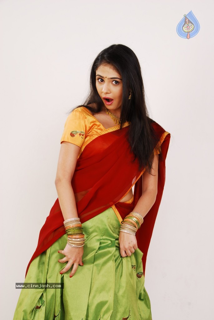 Rachana Malhotra New Stills - 23 / 68 photos