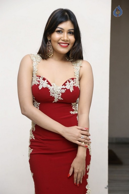 Rachana Smith Latest Photos - 10 / 42 photos