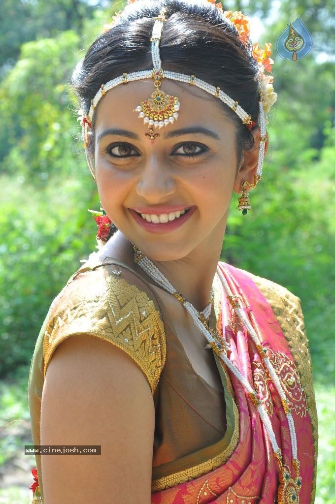 Rakul Preet Singh Cute Stills - 2 / 84 photos