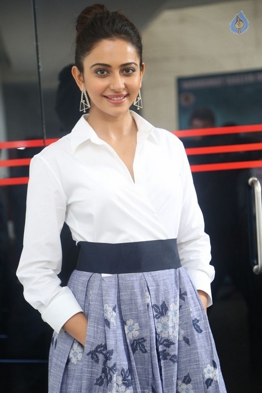 Rakul Preet Singh Latest Photos - 2 / 14 photos