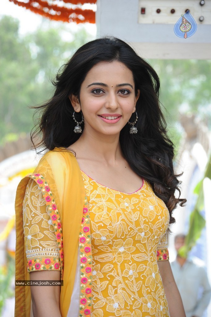 Rakul Preeth Singh Latest Photos - 2 / 66 photos