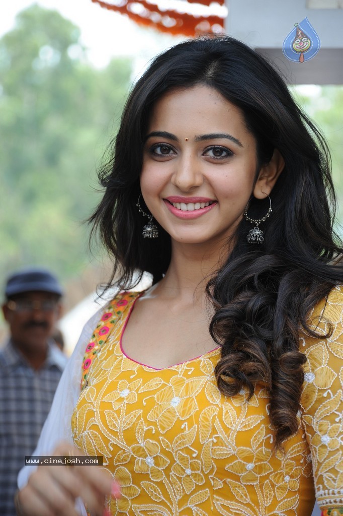 Rakul Preeth Singh Latest Photos - 14 / 66 photos