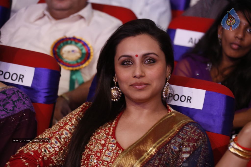 Rani Mukherjee New Gallery - 1 / 38 photos