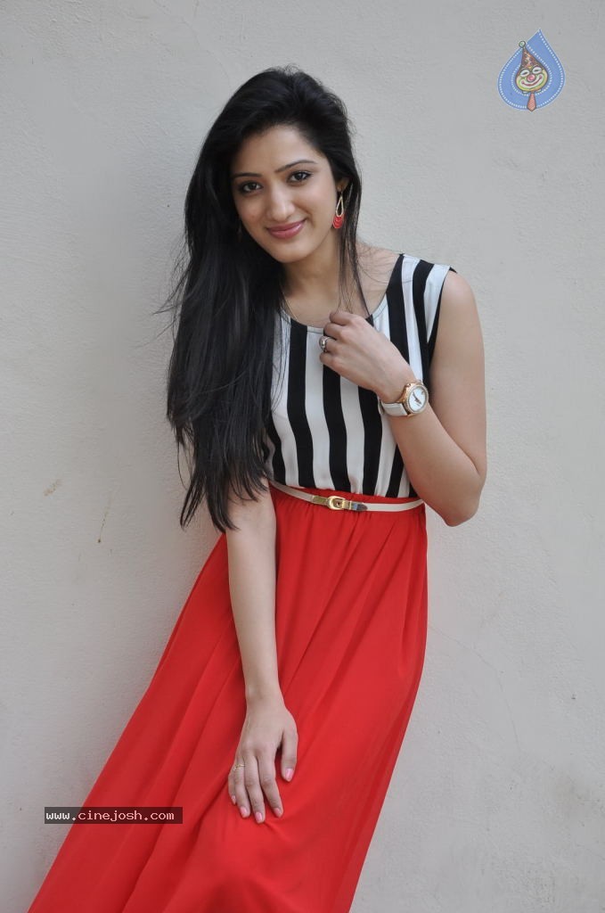 Richa Panai Latest Gallery - 5 / 96 photos