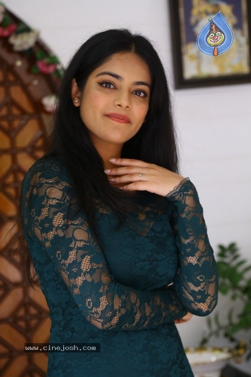 Riddhi Kumar Images - 5 / 20 photos