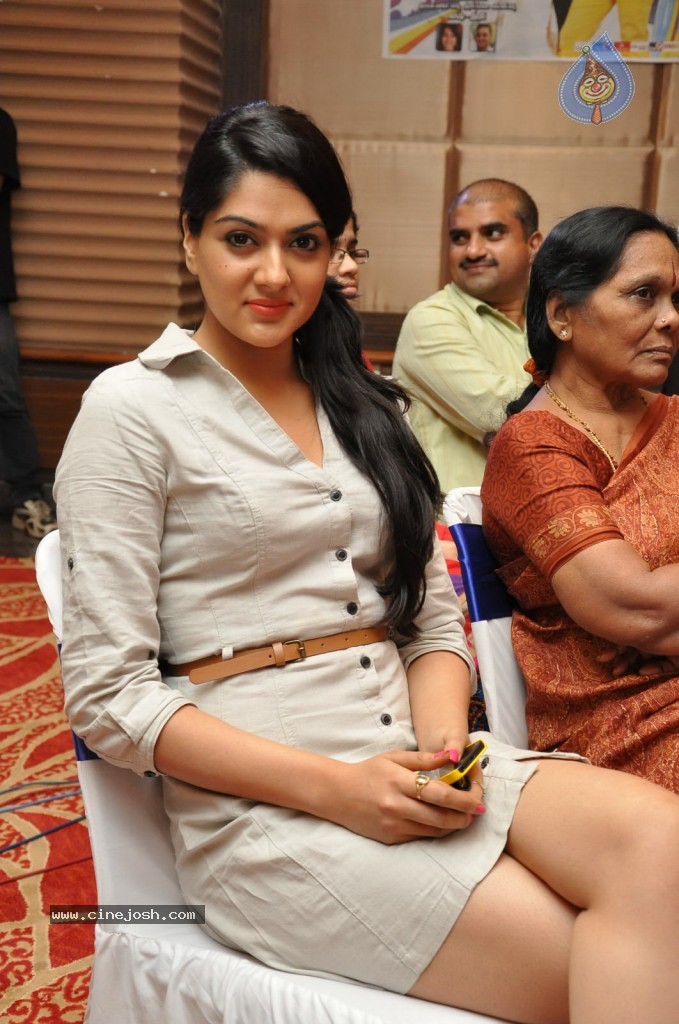 Sakshi Chowdary New Gallery - 10 / 83 photos