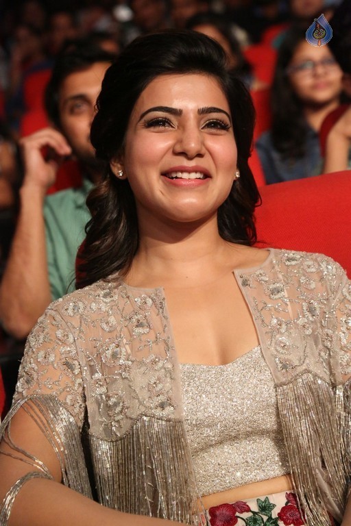 Samantha at A Aa Audio Launch - 18 / 41 photos