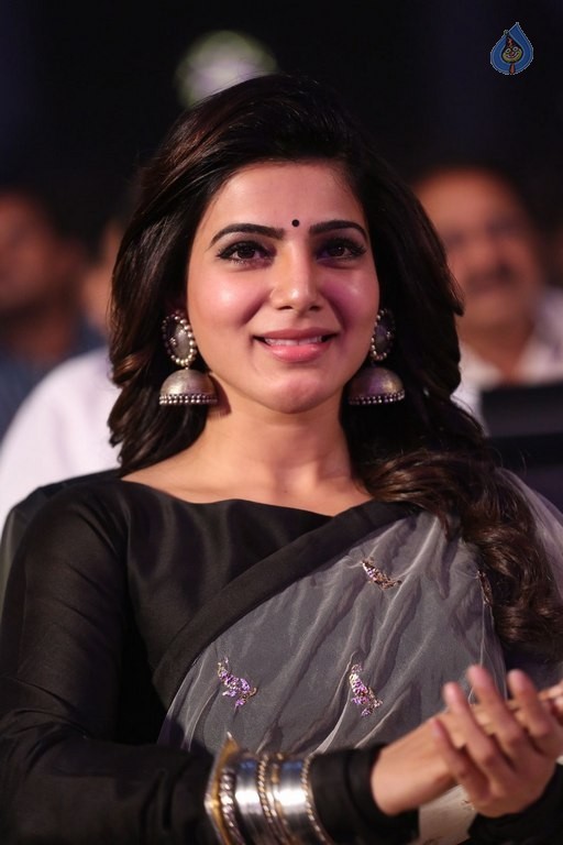 Samantha at Brahmotsavam Audio Launch - 15 / 50 photos