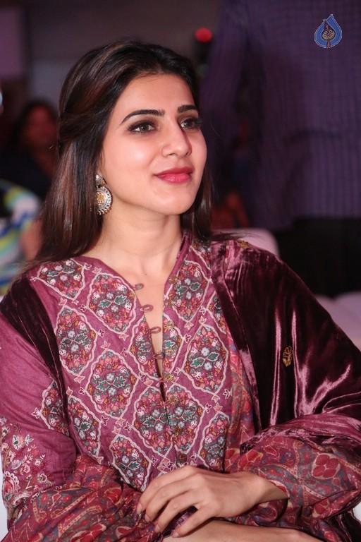 Samantha at Remo Audio Launch - 19 / 54 photos